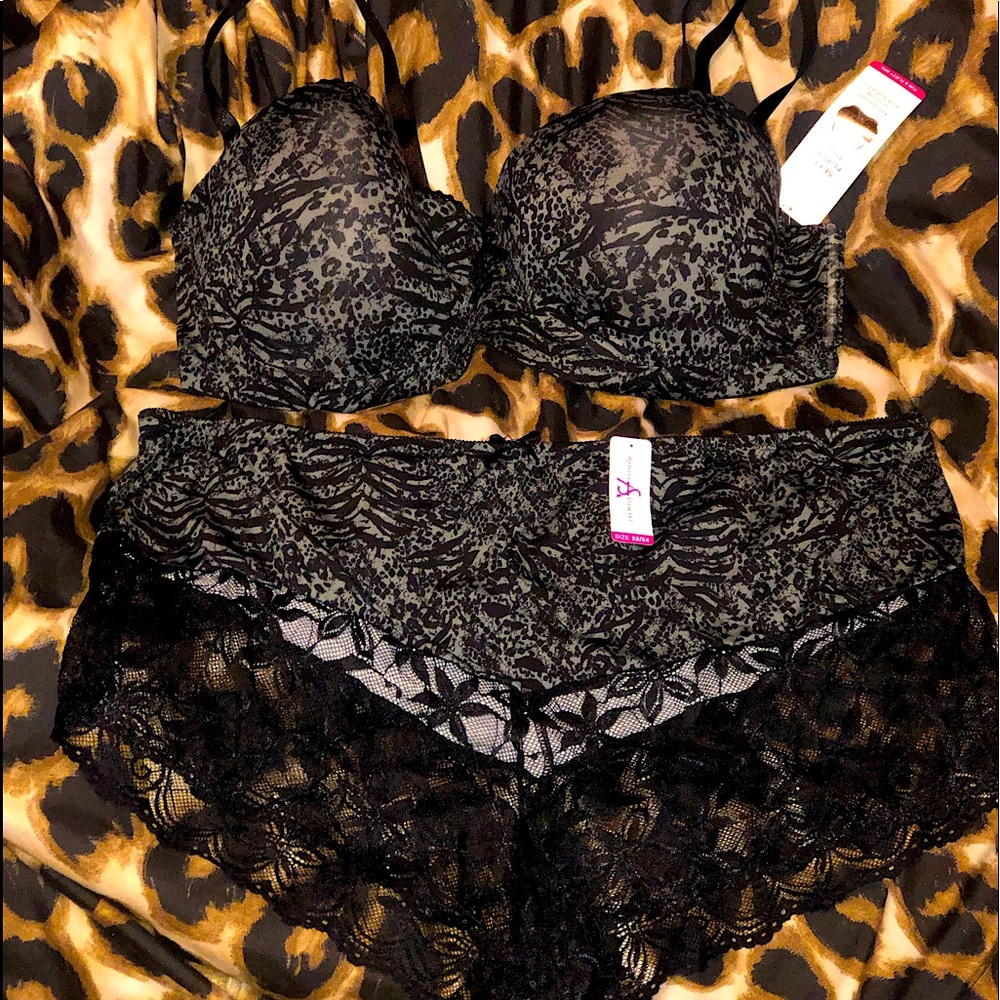 Women’s plus size lingerie cheetah